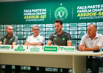 Sobreviviente de la tragedia aérea de Chapecoense ahora es directivo del club