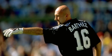 Remake de adidas: Los guantes de Fabien Barthez en la Euro 2000
