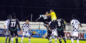 Atlético Nacional supera ampliamente a Boyacá Chicó en el historial de duelos directos