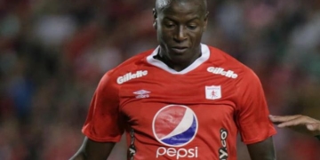 Lesión de Adrián Ramos es más grave de lo esperado