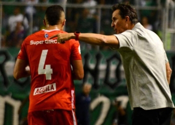 ¿Qué dijo un directivo de América de Cali sobre el futuro de Alexandre Guimaraes?