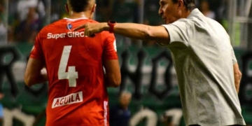 ¿Qué dijo un directivo de América de Cali sobre el futuro de Alexandre Guimaraes?