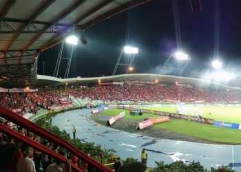 ¡Más de 13 mil hinchas de América de Cali en el estadio Centenario!
