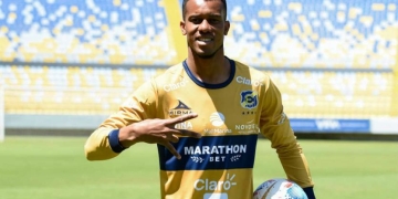 Se burlan de Jonathan Copete en Chile por su apellido