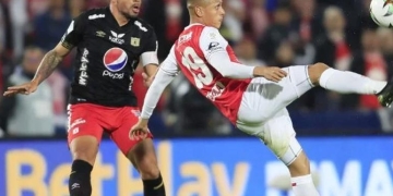 Médico de América confirma tiempo de recuperación para Juan Pablo Segovia