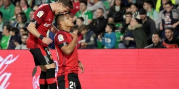 Sensacional gol del Cucho Hernández contra Betis