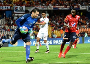 DIM vs. clubes de Paraguay en Copa Libertadores