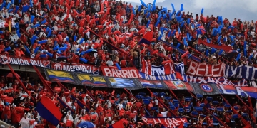 Seguidores del Medellín atrapados en Argentina recibieron ayuda de la hinchada
