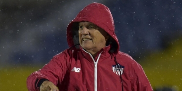 ¡Julio Comesaña debe cumplir aislamiento preventivo!