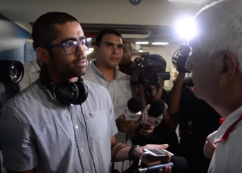 Julio Comesaña mandó a callar a un periodista