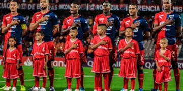 Larry Angulo recibió sanción drástica por insultar al árbitro Nicolás Gallo