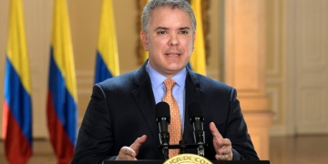 Prohíben llegada de vuelos internacionales desde el 23 de marzo