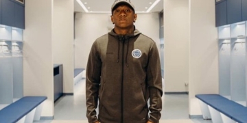 Brayan Angulo cambió de equipo en Europa y no ha debutado por la crisis del coronavirus