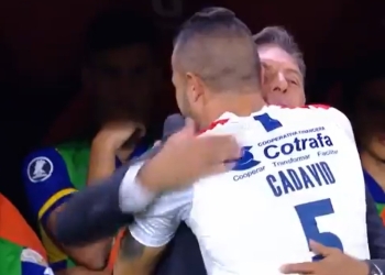 El abrazo más nostálgico para el hincha de Millonarios