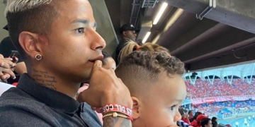 Yesus Cabrera vivió el clásico desde la tribuna