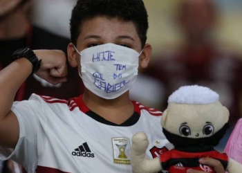 Flamengo presenta su gel antibacterial para combatir el COVID-19