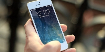 ¿Cómo es el descuento del IVA a los planes de celular?