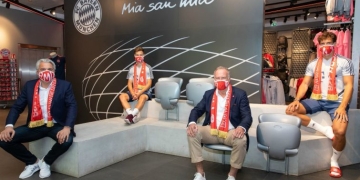 Bayern Múnich presenta su colección de tapabocas con fines benéficos