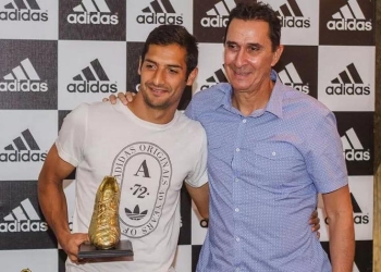 ¿Alguna vez Alexandre Guimaraes pensó en Celso Borges, su hijo, para reforzar a América?