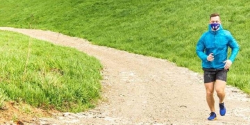 ¿Se puede hacer ejercicio, trotar o correr con tapabocas?