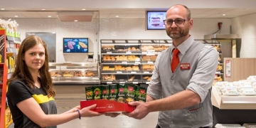 Empleados del Borussia Dortmund fueron cedidos a cadena de supermercados