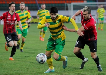 Presidente de Bielorrusia defiende continuidad del fútbol: “Mejor morir de pie, antes que vivir de rodillas”
