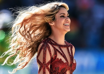 Shakira celebró por los 2,5 billones de reproducciones de Waka Waka en YouTube