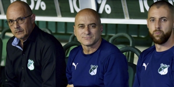 Deportivo Cali confirmó la desvinculación del Asistente Técnico de Alfredo Arias