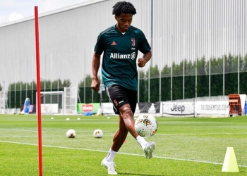 Juan Guillermo Cuadrado, convocado para la final Juventus vs. Napoli de Copa Italia 2019-20