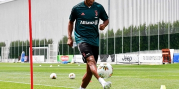 Juan Guillermo Cuadrado, convocado para la final Juventus vs. Napoli de Copa Italia 2019-20