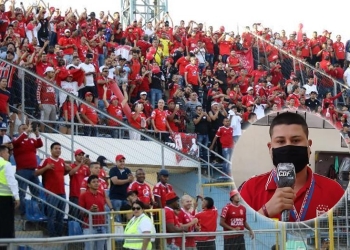 Dramático relato de hincha de América de Cali en Chile: «Estuvimos un mes durmiendo en la calle»