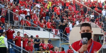 Dramático relato de hincha de América de Cali en Chile: «Estuvimos un mes durmiendo en la calle»