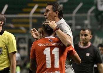 Duván Vergara sobre la salida de Guimaraes de América de Cali: «Merece hasta lágrimas de agradecimiento»