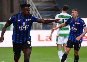 Duván Zapata y sus 8 veces marcando mínimo 2 goles en partidos de la Serie A