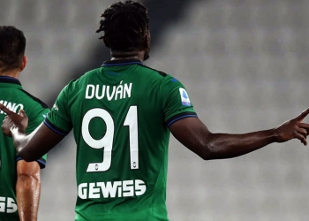 Atalanta pone precio a una posible salida de Duván Zapata