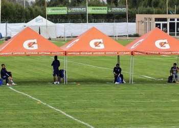 Millonarios FC reportó cuatro casos más de COVID-19