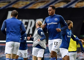 Yerry Mina actuó los 90 minutos en el empate de Everton en la Premier League 2019-20