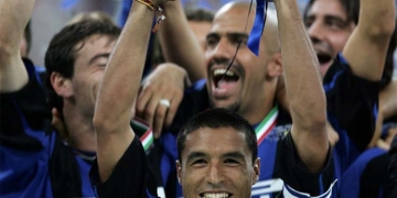 ¿A cuántos títulos quedó Cuadrado del récord de Iván Ramiro Córdoba en Italia?