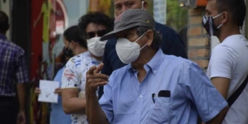 Devolución del IVA: ¿Un tercero puede cobrar el giro de un adulto mayor?