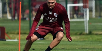 Shenzhen FC insiste por Juan Fernando Quintero y negocia con River Plate