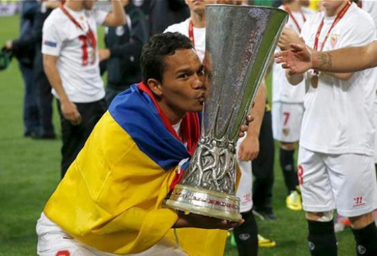 Carlos Bacca, Sevilla y los títulos de la Europa League