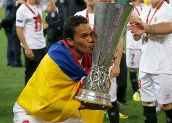 Carlos Bacca, Sevilla y los títulos de la Europa League