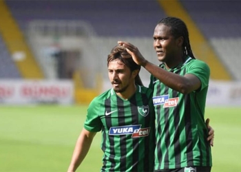 Hugo Rodallega todavía no vuelve al fútbol colombiano. ¡Renovó en Denizlispor!
