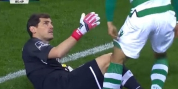 El día en que Fredy Montero le hizo un desplante a Íker Casillas. ¡Lo dejó con la mano estirada!