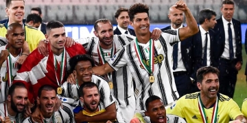 Juan Guillermo Cuadrado festejó su tercer título con Cristiano Ronaldo de compañero