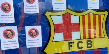 Hinchas del Barcelona: «Messi sí, Bartomeu no»
