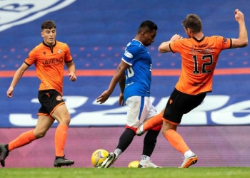 Después de muchas críticas, Steven Gerrard defendió a Alfredo Morelos