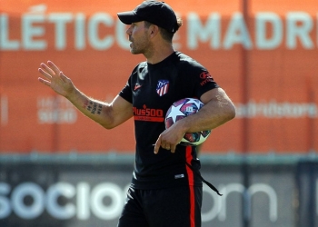 Atlético de Madrid informó del positivo por COVID-19 de Diego Simeone