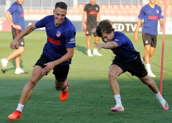Atlético de Madrid informó que Santiago Arias tiene COVID-19
