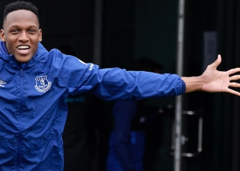 Yerry Mina a James Rodríguez: «Será un placer disfrutar contigo» en Everton FC